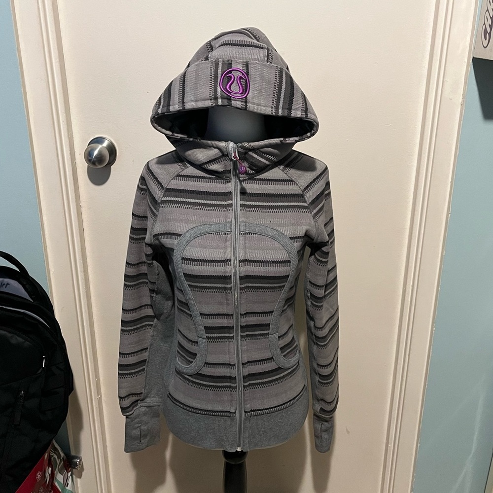 LULULEMON COAL PONCHO STRIPE SCUBA HOODIE